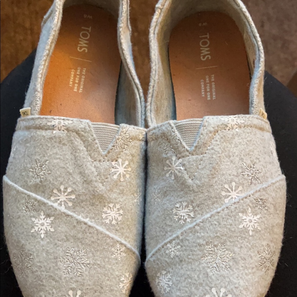 Snowflake Toms